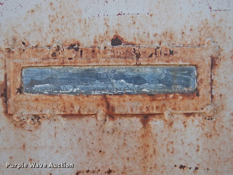 image for item DG1595 (2) fuel tanks