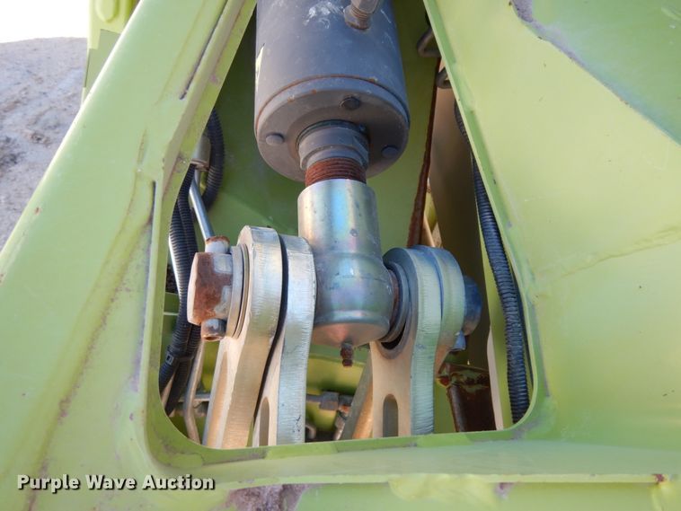 image for item DG1597 2015 Claas Orbis 750  rotary forage head