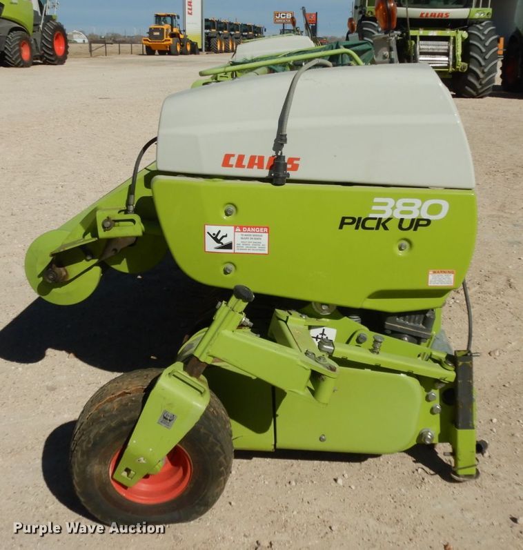 image for item DG1599 2015 Claas 380  pickup head
