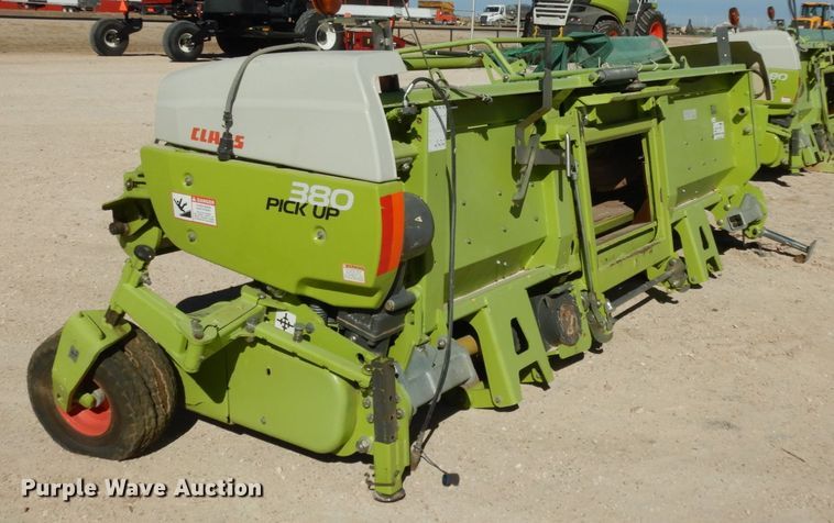 image for item DG1599 2015 Claas 380  pickup head