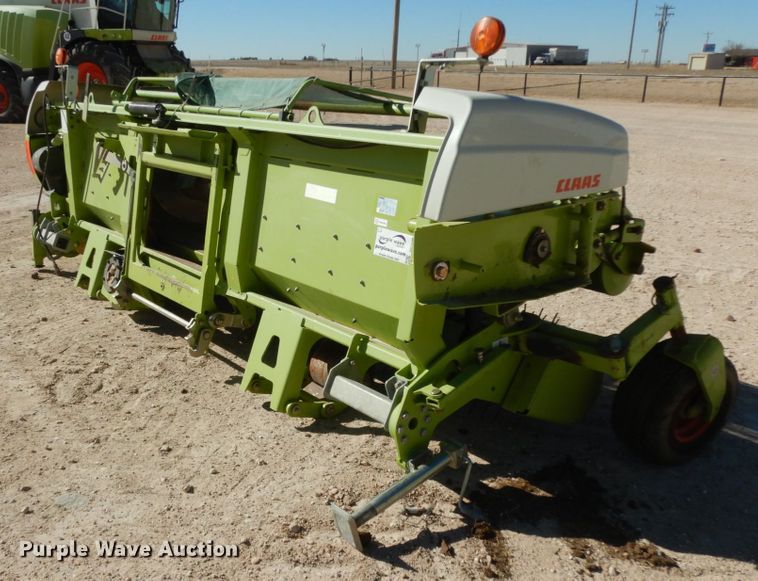 image for item DG1599 2015 Claas 380  pickup head