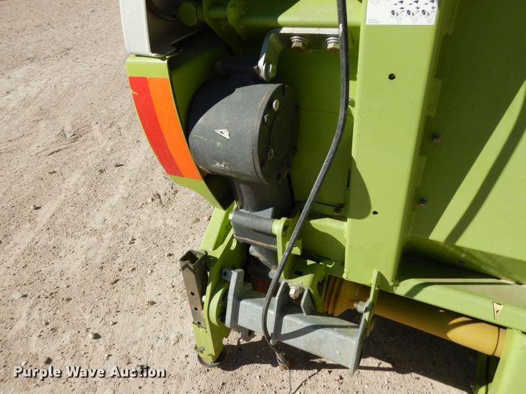 image for item DG1599 2015 Claas 380  pickup head