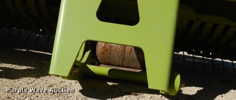 image for item DG1599 2015 Claas 380  pickup head