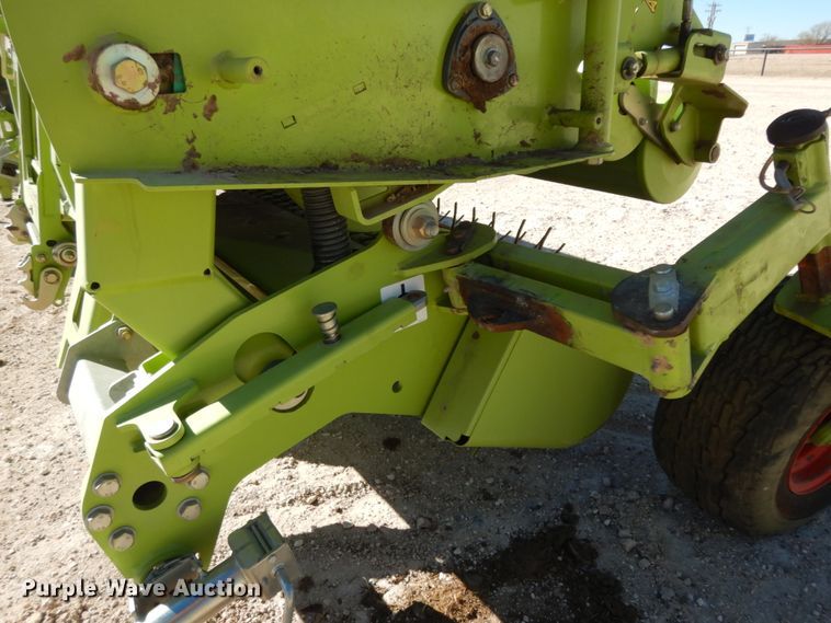 image for item DG1599 2015 Claas 380  pickup head