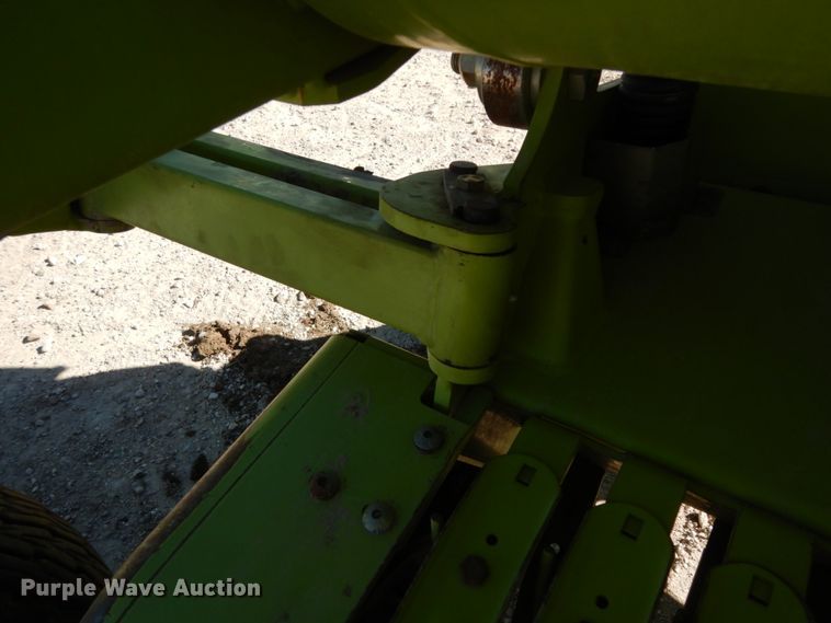 image for item DG1599 2015 Claas 380  pickup head