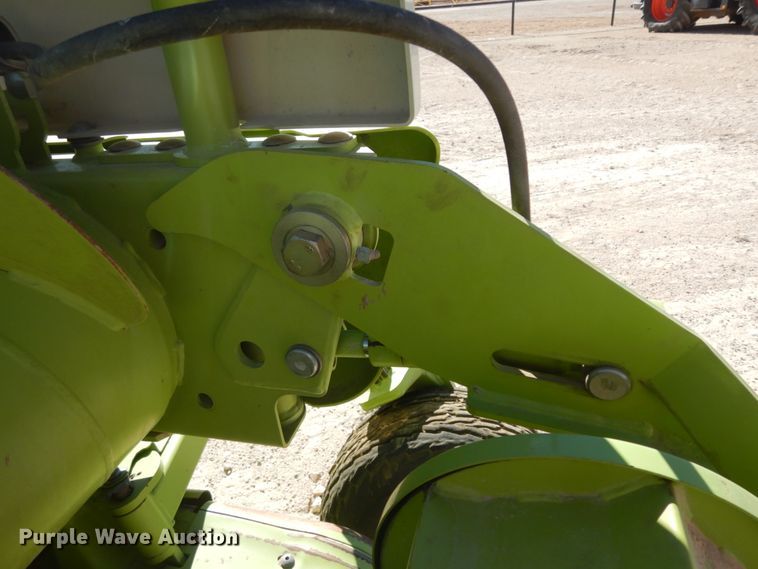 image for item DG1599 2015 Claas 380  pickup head