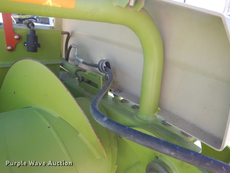 image for item DG1599 2015 Claas 380  pickup head