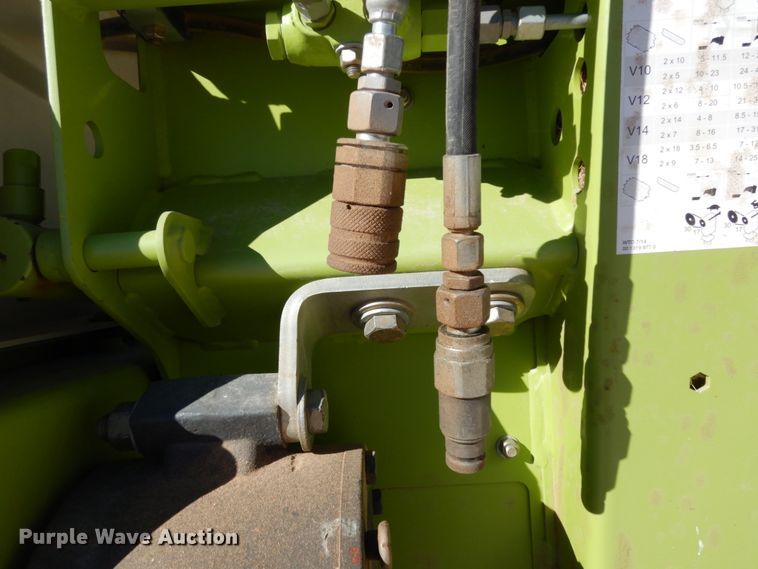 image for item DG1600 2015 Claas 380  pickup head