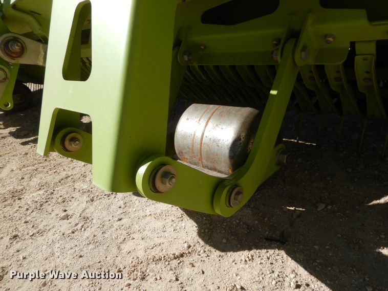 image for item DG1600 2015 Claas 380  pickup head