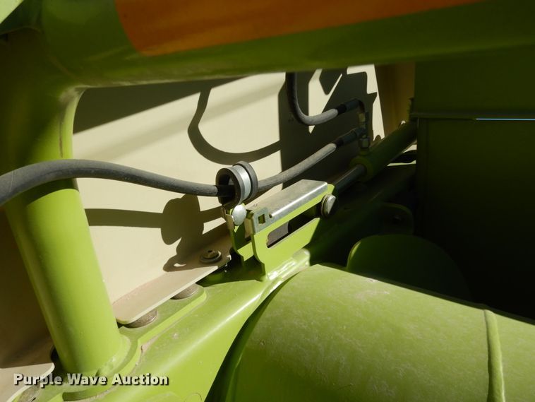 image for item DG1600 2015 Claas 380  pickup head