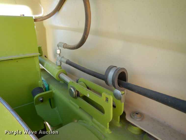 image for item DG1600 2015 Claas 380  pickup head