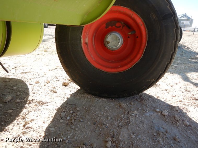 image for item DG1600 2015 Claas 380  pickup head