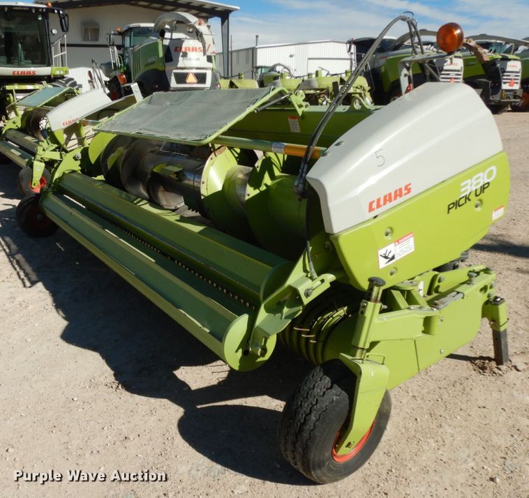 image for item DG1601 2015 Claas 380  pickup head