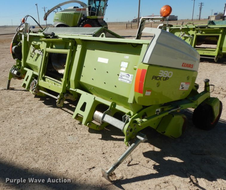 image for item DG1601 2015 Claas 380  pickup head