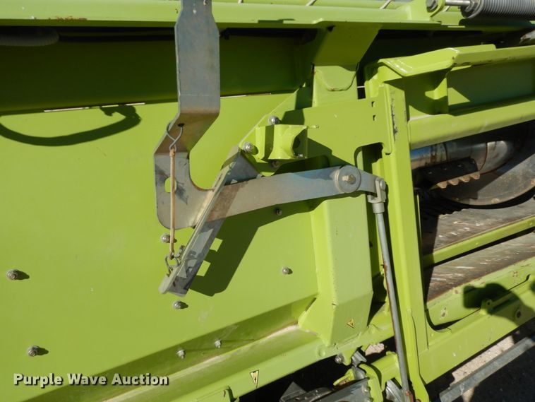 image for item DG1601 2015 Claas 380  pickup head