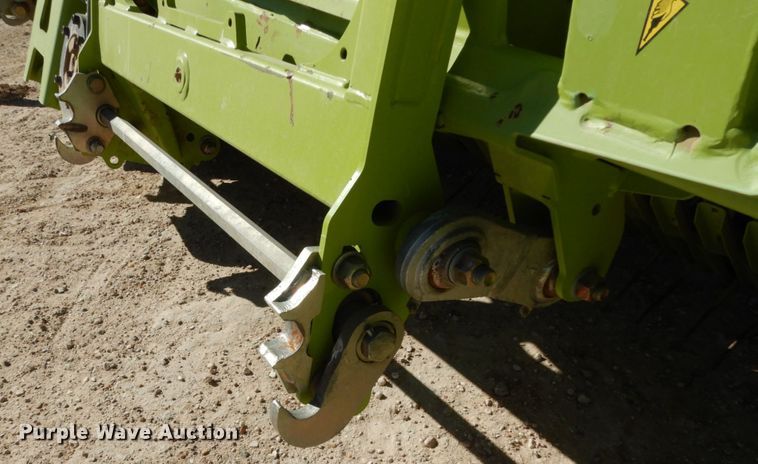 image for item DG1601 2015 Claas 380  pickup head