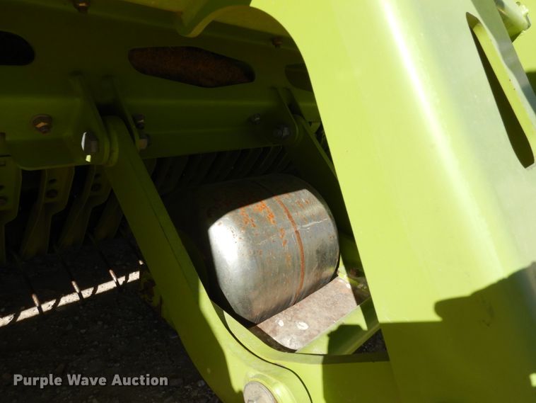 image for item DG1601 2015 Claas 380  pickup head