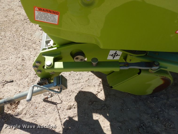 image for item DG1601 2015 Claas 380  pickup head