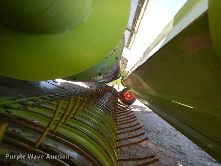 image for item DG1601 2015 Claas 380  pickup head