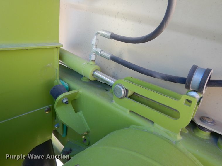 image for item DG1601 2015 Claas 380  pickup head