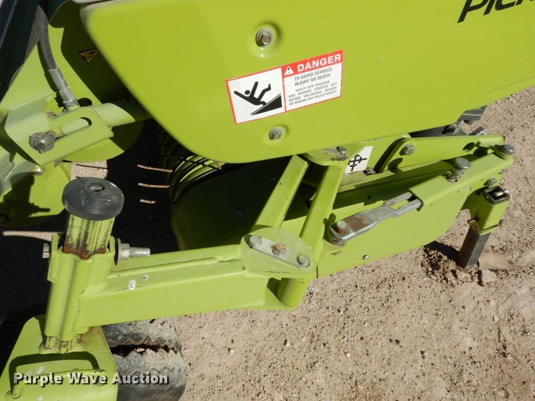 image for item DG1601 2015 Claas 380  pickup head