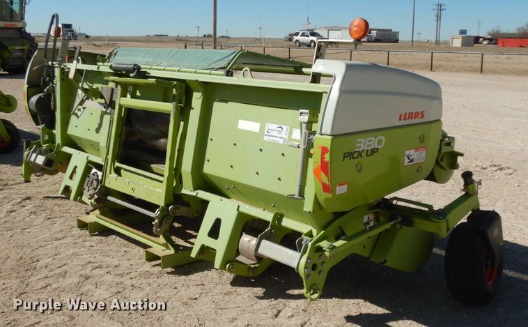 image for item DG1602 2015 Claas 380  pickup head