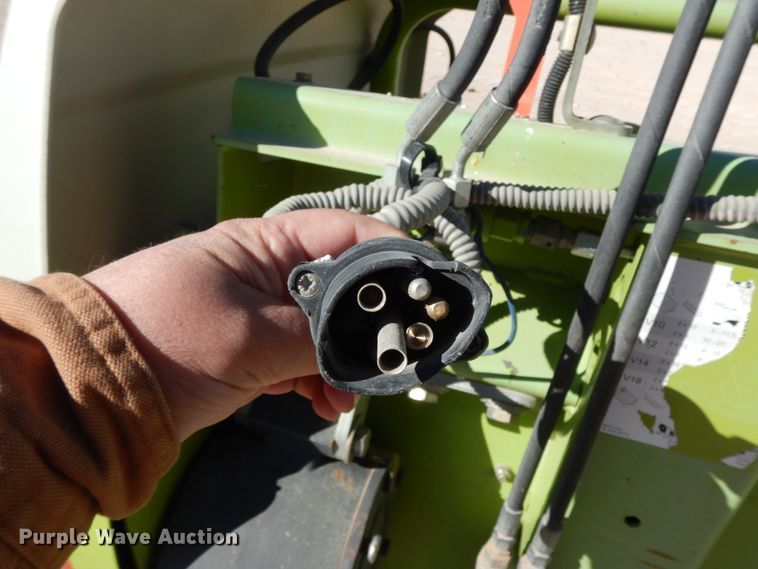 image for item DG1602 2015 Claas 380  pickup head