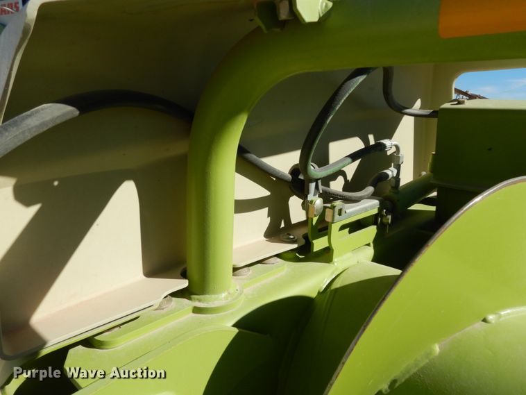 image for item DG1602 2015 Claas 380  pickup head