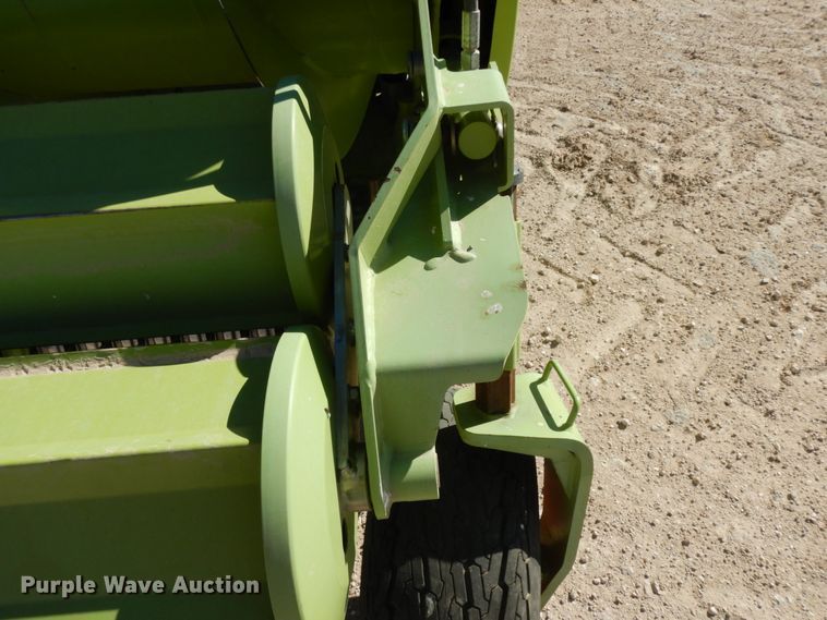 image for item DG1602 2015 Claas 380  pickup head