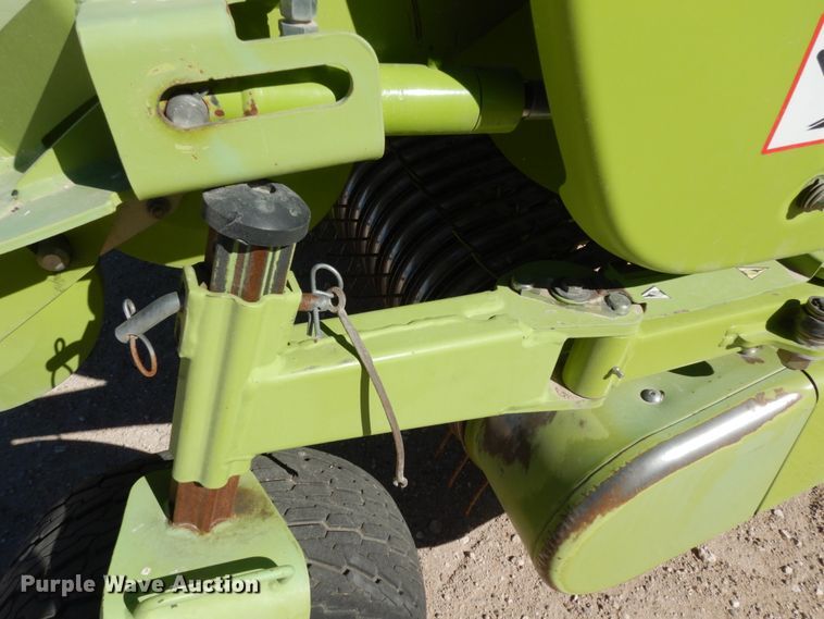 image for item DG1602 2015 Claas 380  pickup head