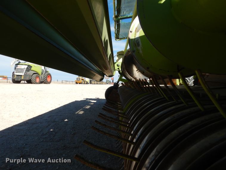 image for item DG1602 2015 Claas 380  pickup head