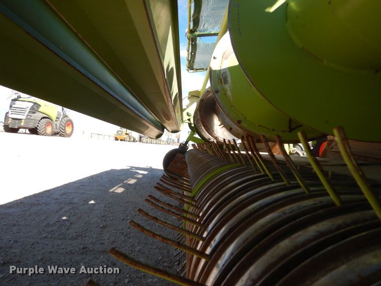 image for item DG1602 2015 Claas 380  pickup head