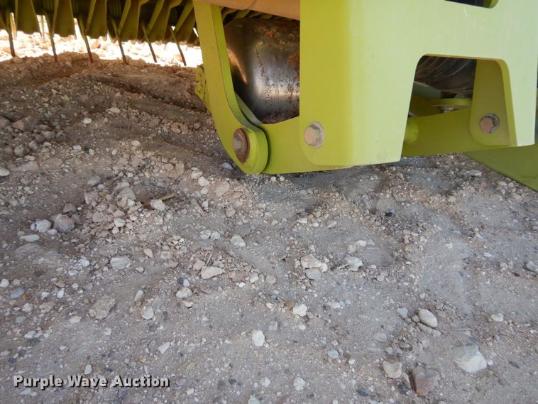 image for item DG1603 2015 Claas 380  pickup head