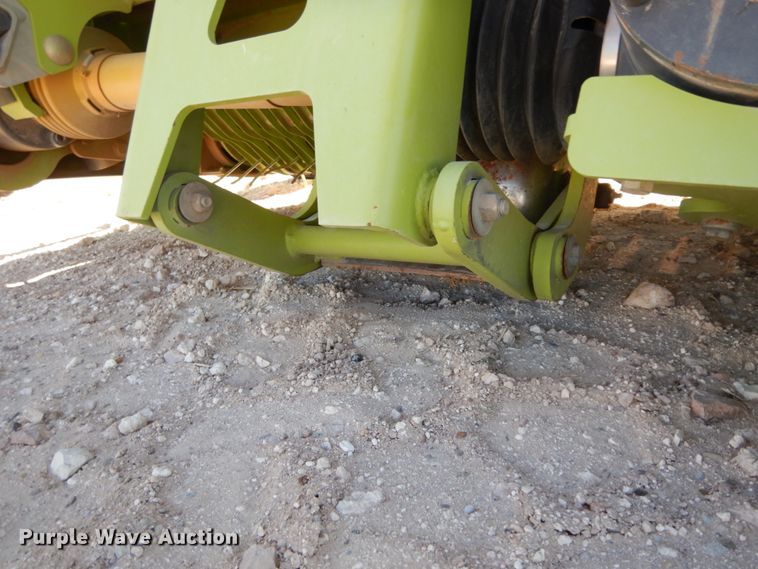 image for item DG1603 2015 Claas 380  pickup head