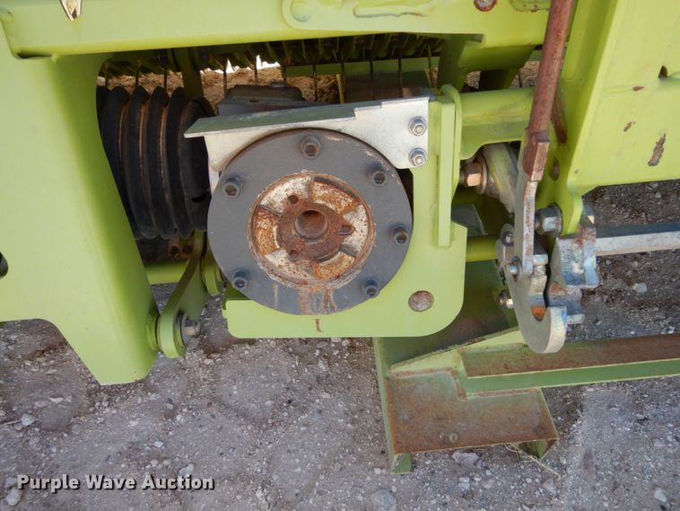 image for item DG1603 2015 Claas 380  pickup head