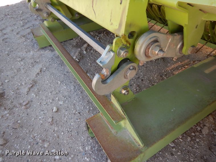 image for item DG1603 2015 Claas 380  pickup head