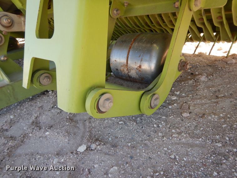 image for item DG1603 2015 Claas 380  pickup head