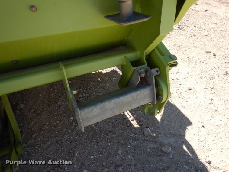 image for item DG1603 2015 Claas 380  pickup head
