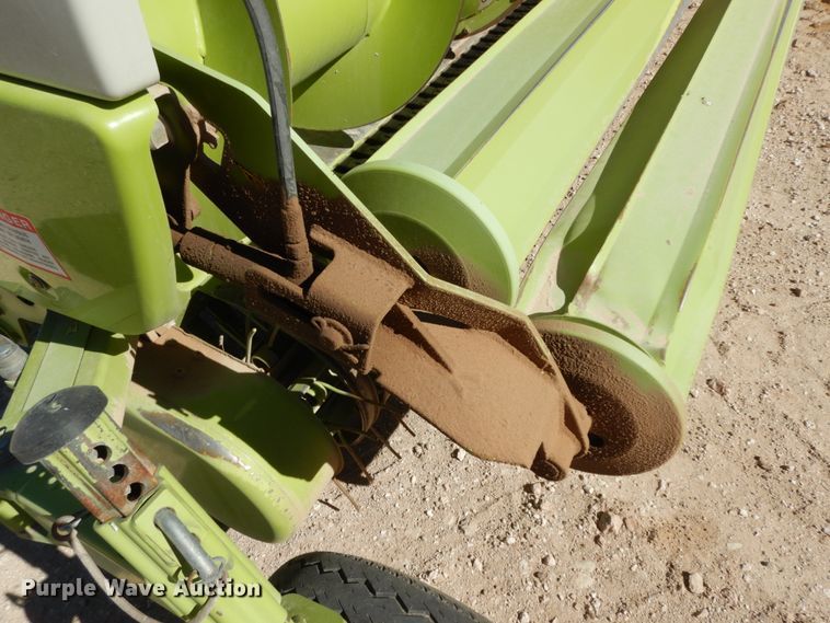 image for item DG1603 2015 Claas 380  pickup head