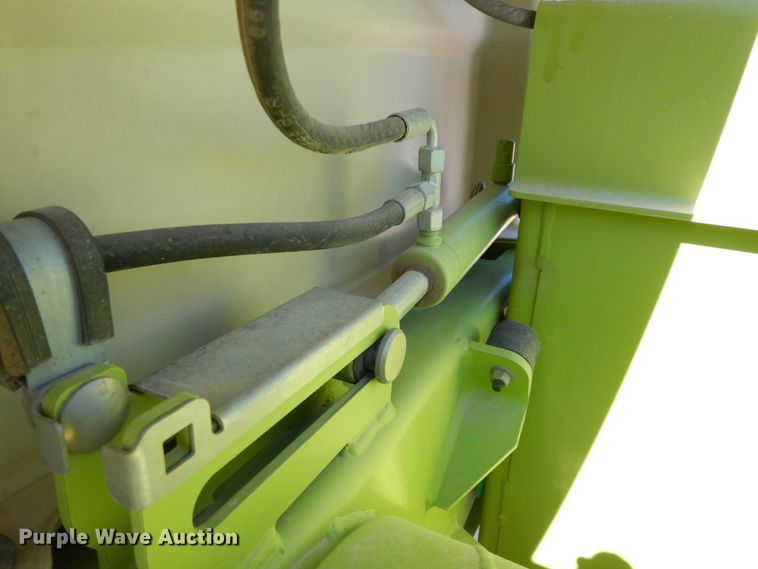 image for item DG1603 2015 Claas 380  pickup head