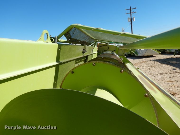 image for item DG1603 2015 Claas 380  pickup head