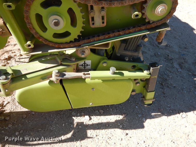image for item DG1603 2015 Claas 380  pickup head