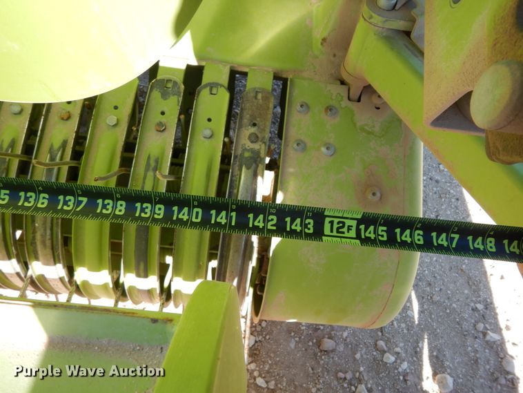 image for item DG1603 2015 Claas 380  pickup head
