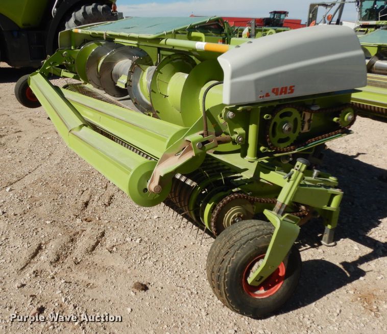 image for item DG1604 2013 Claas 380  pickup head