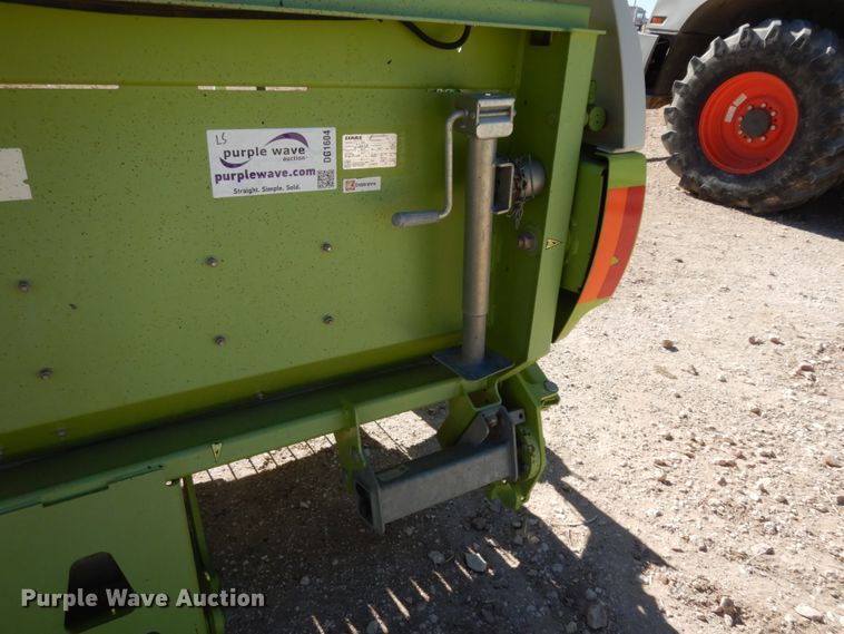 image for item DG1604 2013 Claas 380  pickup head