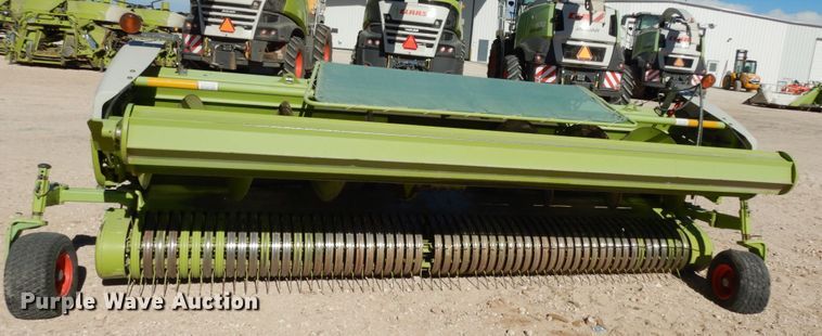 image for item DG1605 2015 Claas 380  pickup head