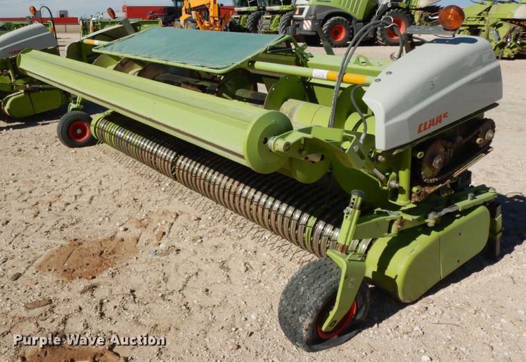 image for item DG1605 2015 Claas 380  pickup head