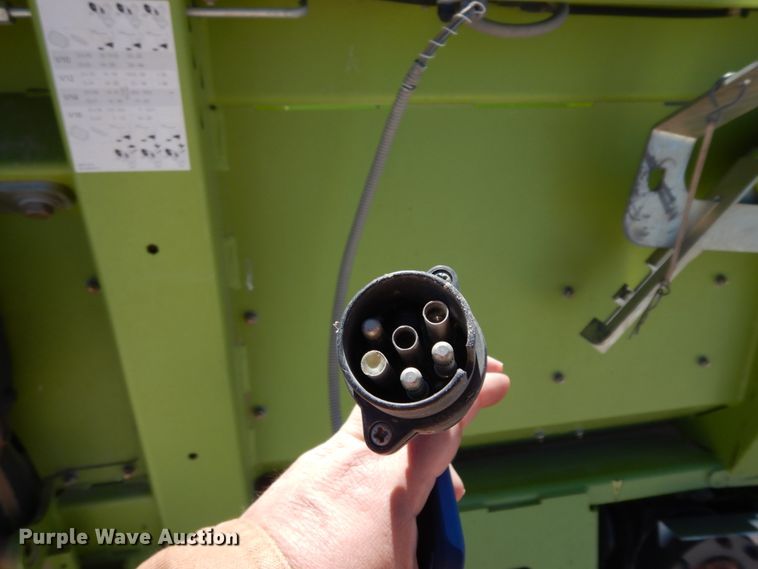 image for item DG1605 2015 Claas 380  pickup head