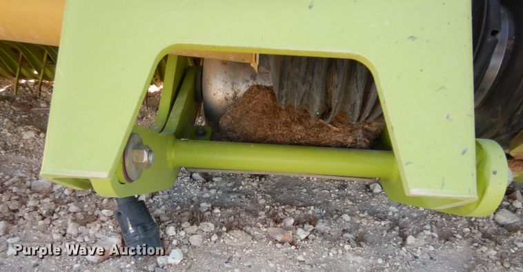 image for item DG1605 2015 Claas 380  pickup head