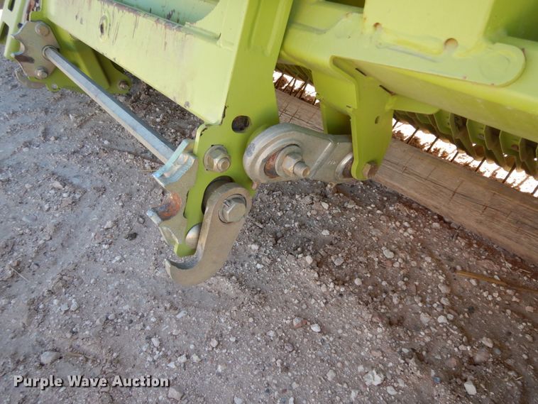 image for item DG1605 2015 Claas 380  pickup head